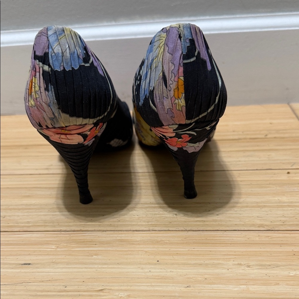 Vintage Susan Bennis/Warren Edwards Heels Size 9 1/2 - Picture 4 of 12